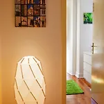 Lx Center Chiado 3* 리스본
