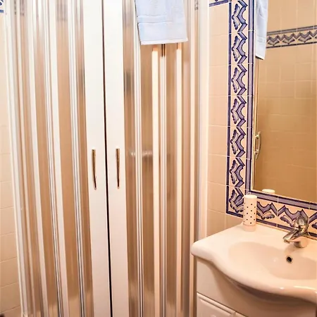 Affittacamere Lx Center Chiado Lisbona