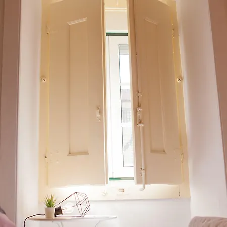 Guest house Lx Center Chiado 3*